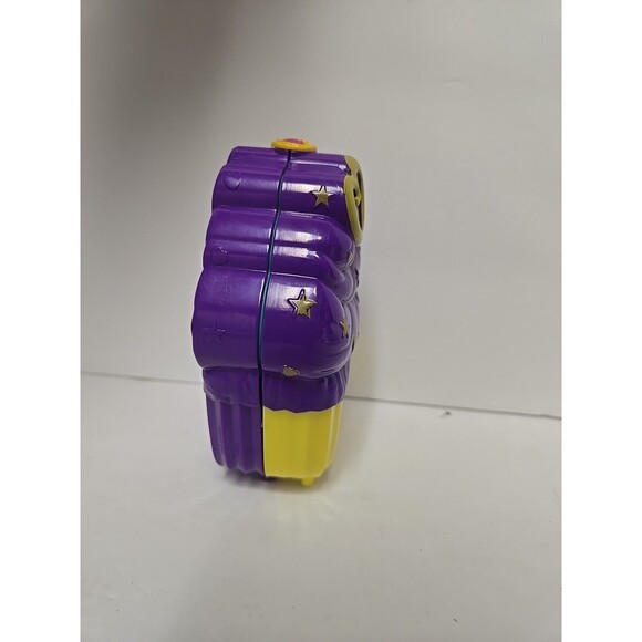 Polly Pocket Sweet Treat Cupcake Cafe Compact - Picture 6 of 9